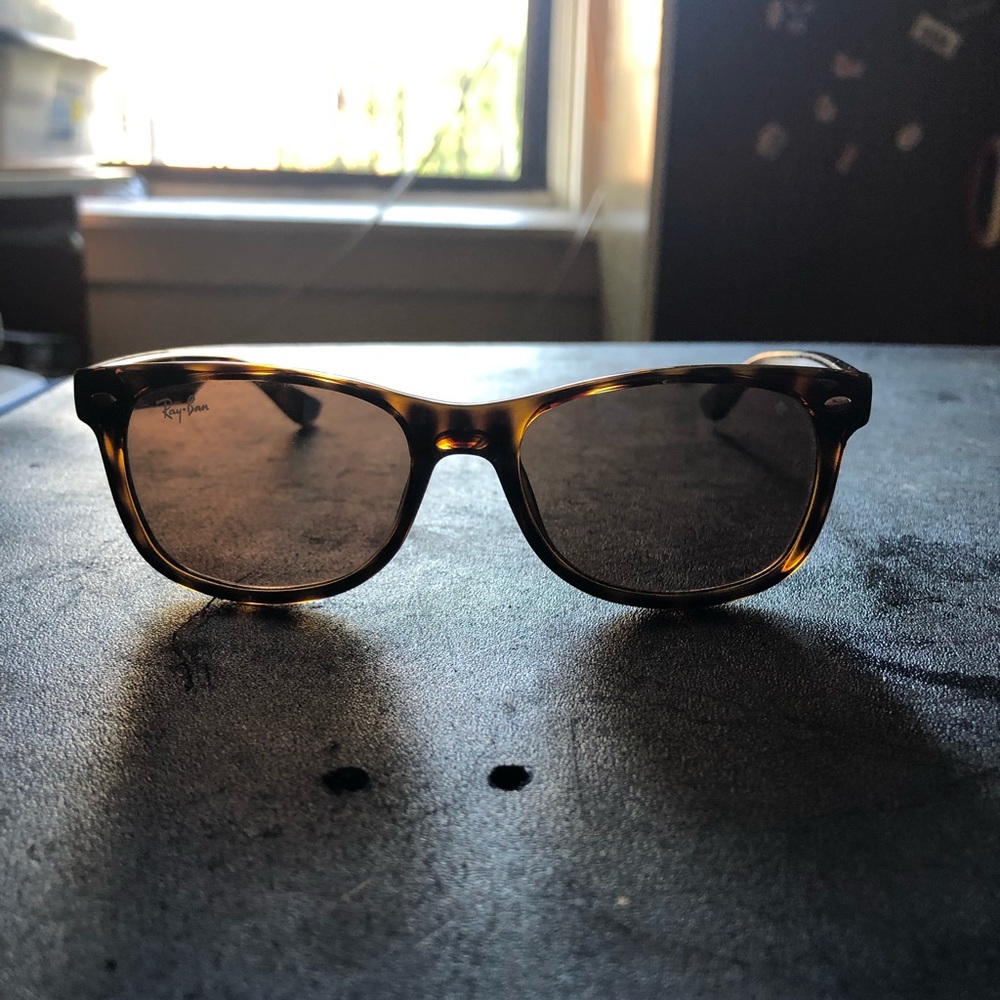 RJ9052S Ray-Ban Sunglasses